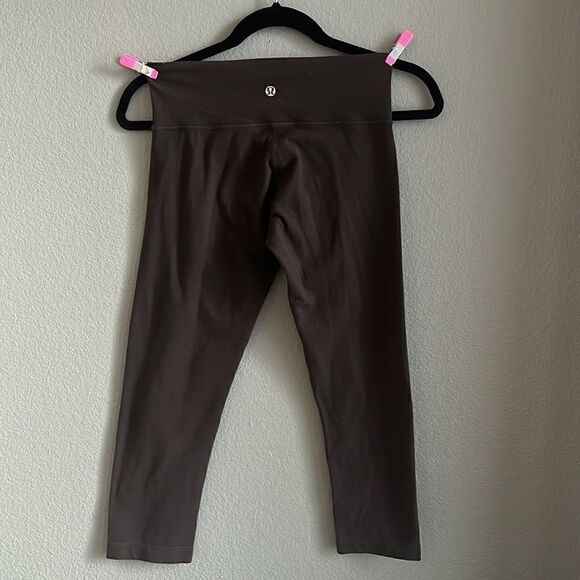 Lululemon Wunder Under Leggings  - Picture 2 of 2